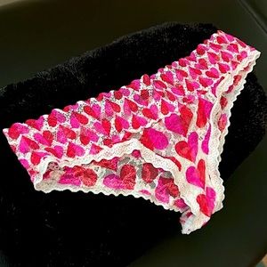 Victoria’s Secret Low Rise Cheekini Lace Heart Panty Size XS